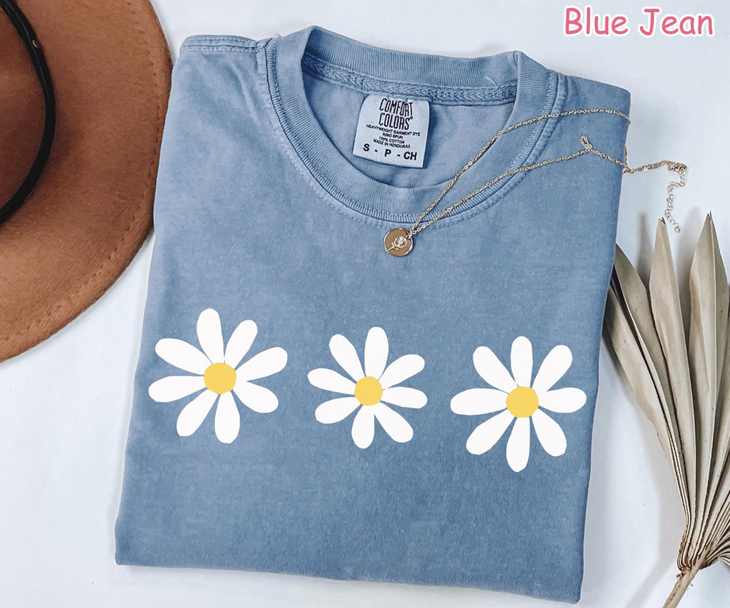 Comfort Colors® Daisy Shirt, Cute Floral Graphic Tee, Wildflower Shirt, Cottagecore Shirt, Boho Floral Summer Shirt, Retro Daisy Women Shirt