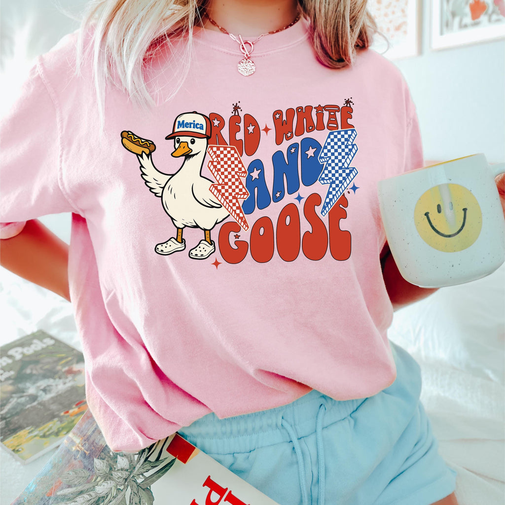 Comfort Colors® Funny 4th of July Shirt, Silly Goose America Shirt, Funny USA Goose Shirt, Women's Patriotic Shirt, Silly Goose On The Loose
