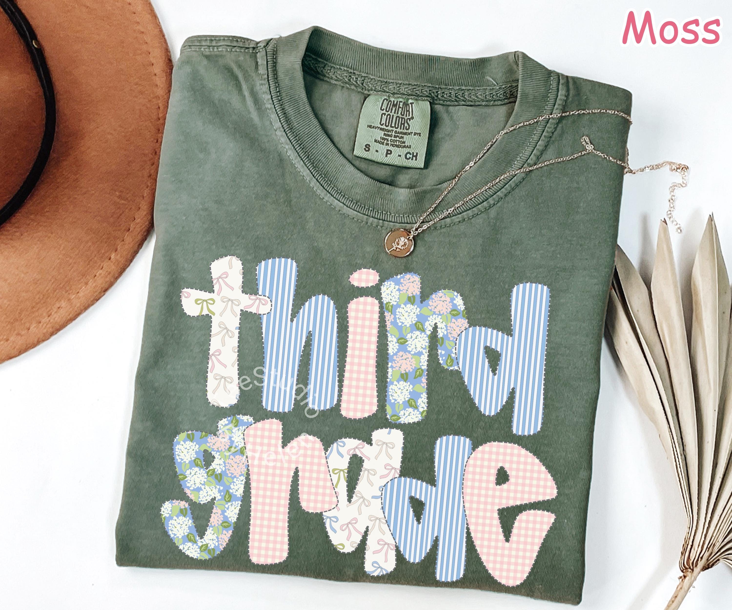 Comfort Colors® Third Grade Teacher Shirt, Back to School 3rd Grade T-shirt, Teacher Appreciation Gift, Coquette Bow Elementary School Shirt