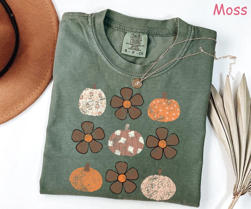 Comfort Colors® Cute Fall Pumpkin Shirt, Retro Floral Pumpkin T-Shirt, Autumn Aesthetic Tee, Pumpkin Season Graphic Tee, Boho Fall Shirt