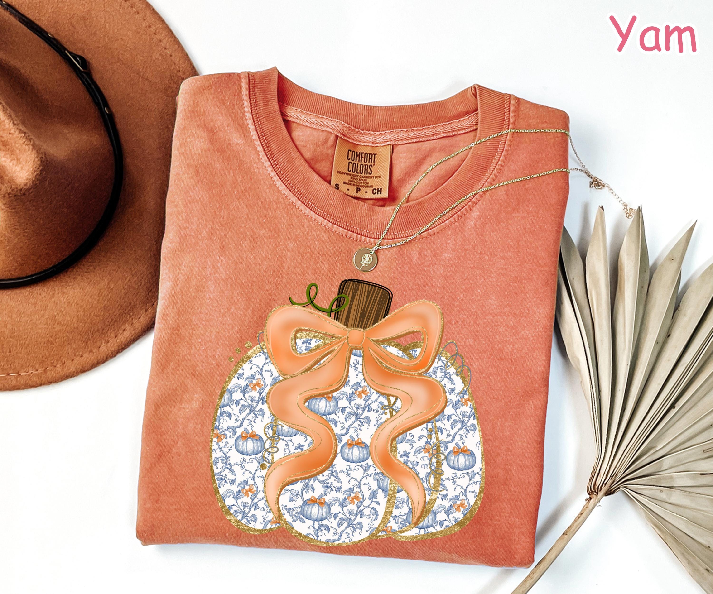 Comfort Colors® Bow Pumpkin Shirt, Coquette Fall Pumpkin Shirt, Girly Fall Shirt,  Autumn Shirt, Women's Fall Aesthetic Tee, Pumpkin Patch
