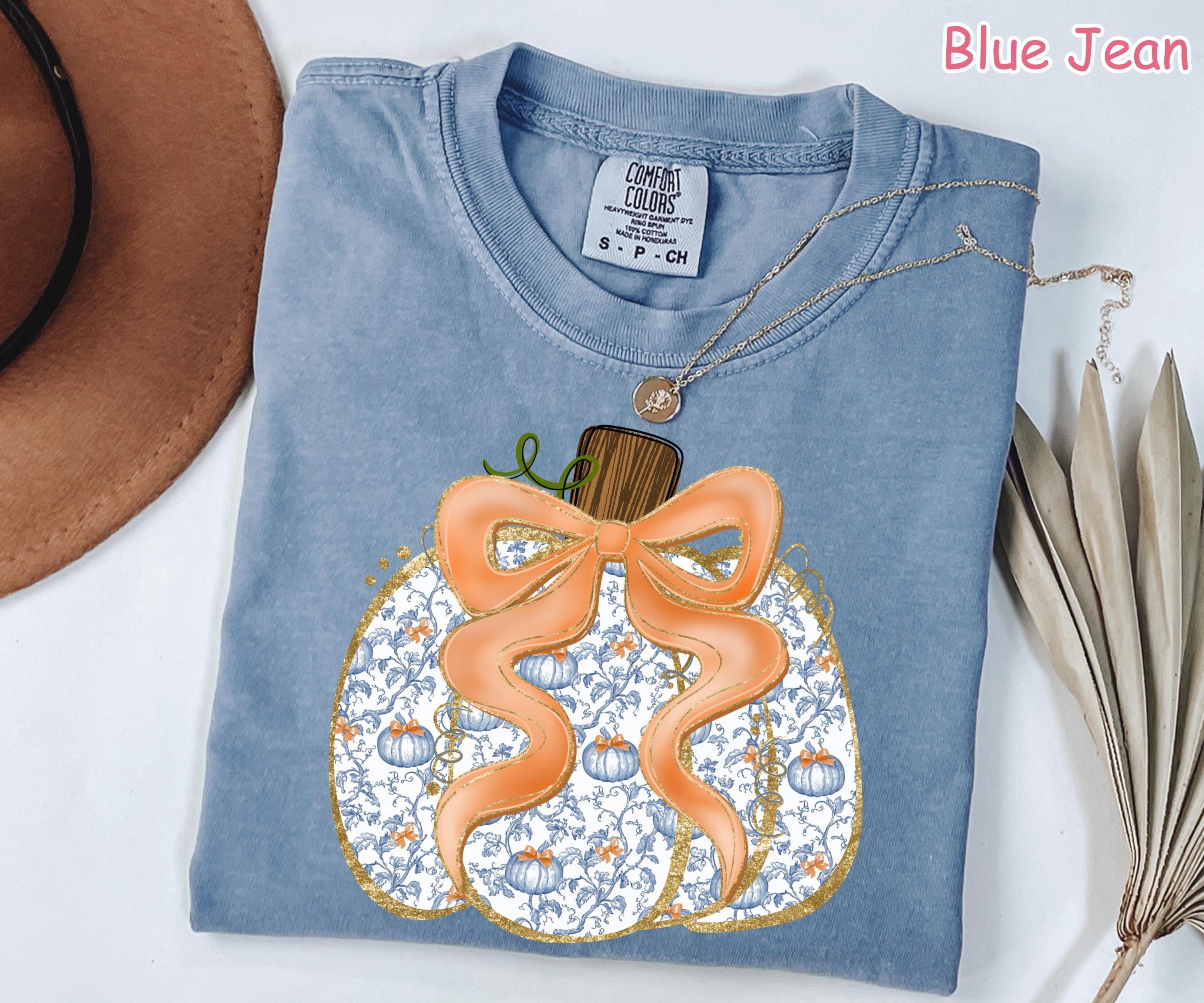 Comfort Colors® Bow Pumpkin Shirt, Coquette Fall Pumpkin Shirt, Girly Fall Shirt,  Autumn Shirt, Women's Fall Aesthetic Tee, Pumpkin Patch