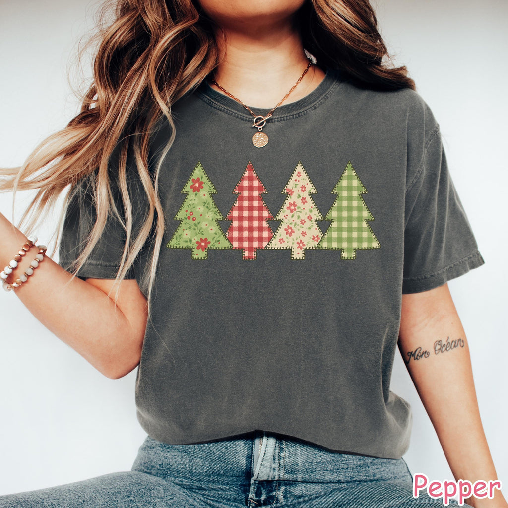Comfort Colors® Christmas Tree Faux Patchwork Shirt Vintage Christmas Shirt Floral Gingham Plaid Christmas Tee Retro Holiday Shirt for Women