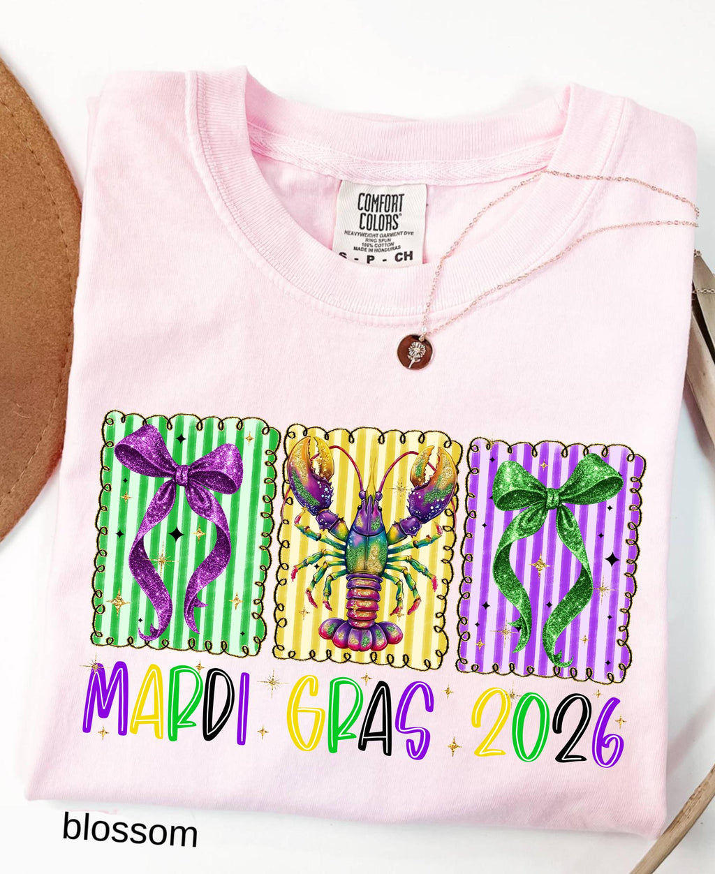 Comfort Colors© Mardi Gras 2026 Shirt: Crawfish And Coquette Bow Carnival Tee, Fat Tuesday New Orleans Festival Women Gift