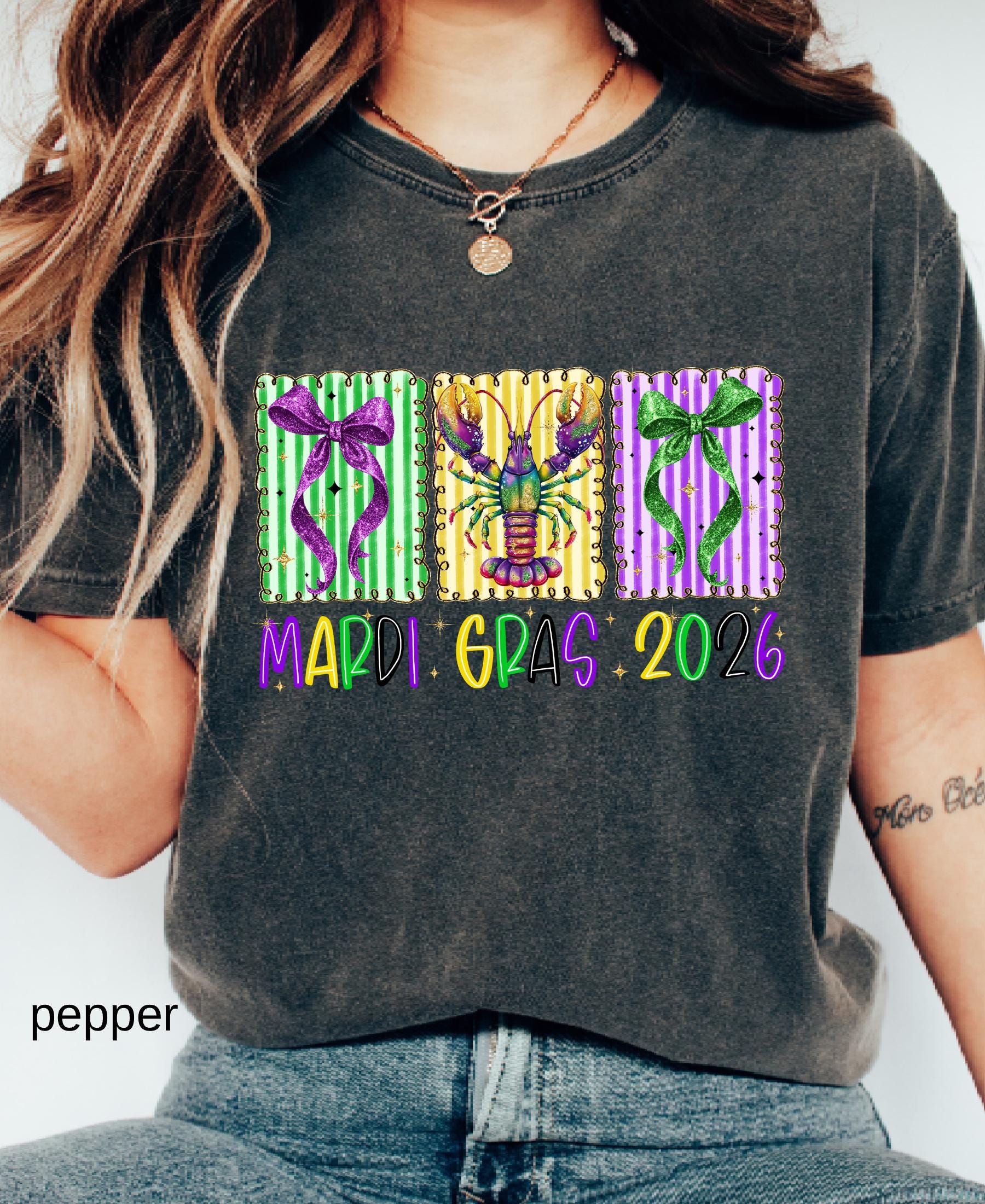 Comfort Colors© Mardi Gras 2026 Shirt: Crawfish And Coquette Bow Carnival Tee, Fat Tuesday New Orleans Festival Women Gift