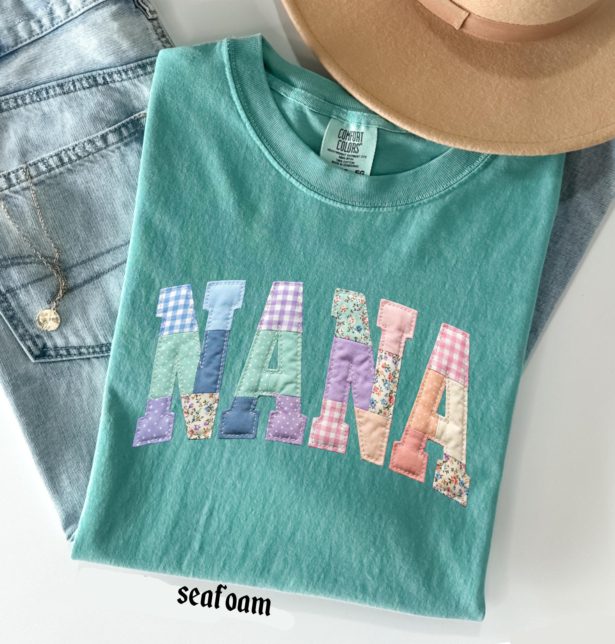 Faux Quilted Mama Comfort Colors© Shirt, Custom Mama Mimi Nana Gigi Mothers Day Gift, Floral Mom T-Shirt, Faux Patchwork Mom Tee