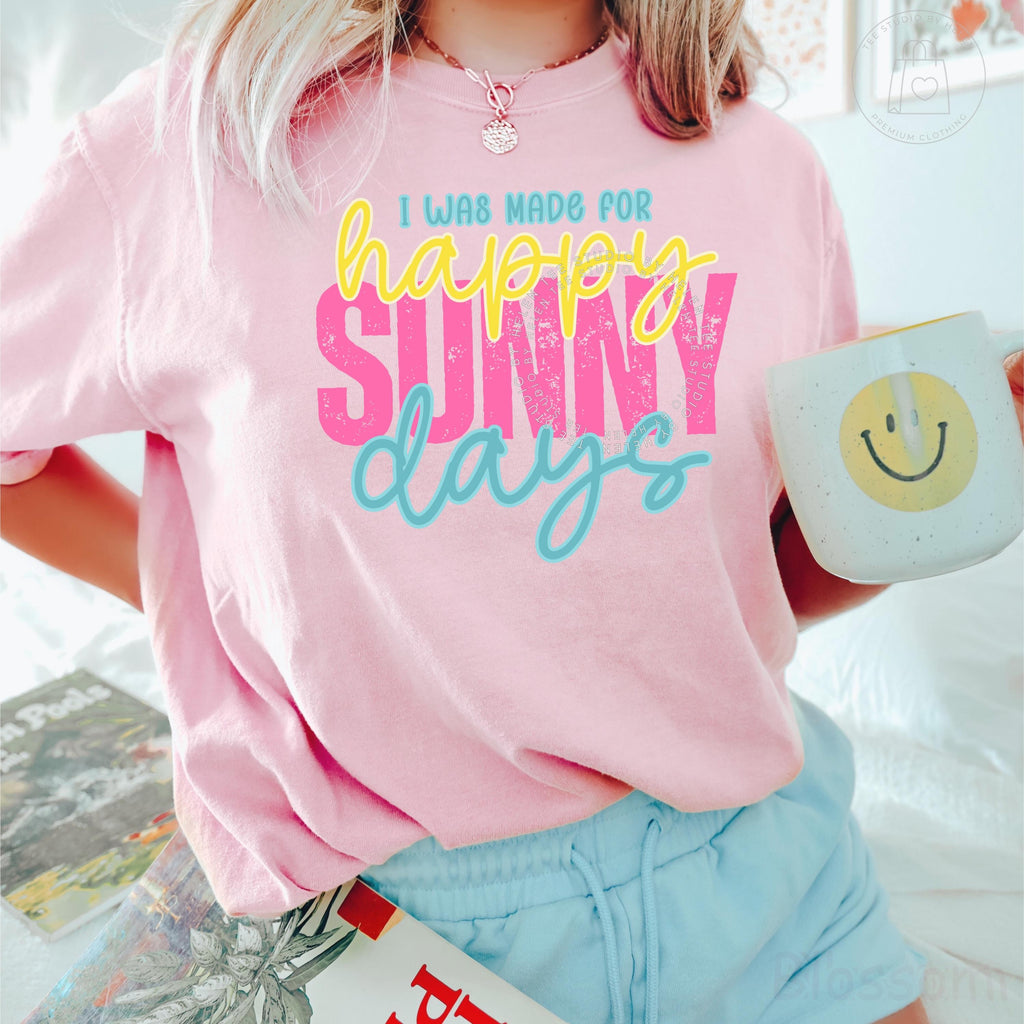 Comfort Colors® Happy Sunny Days Shirt, Retro Summer Shirt for Women, Beach Vacation Shirt, Trendy Spring Graphic Tee, Sunshine Shirt