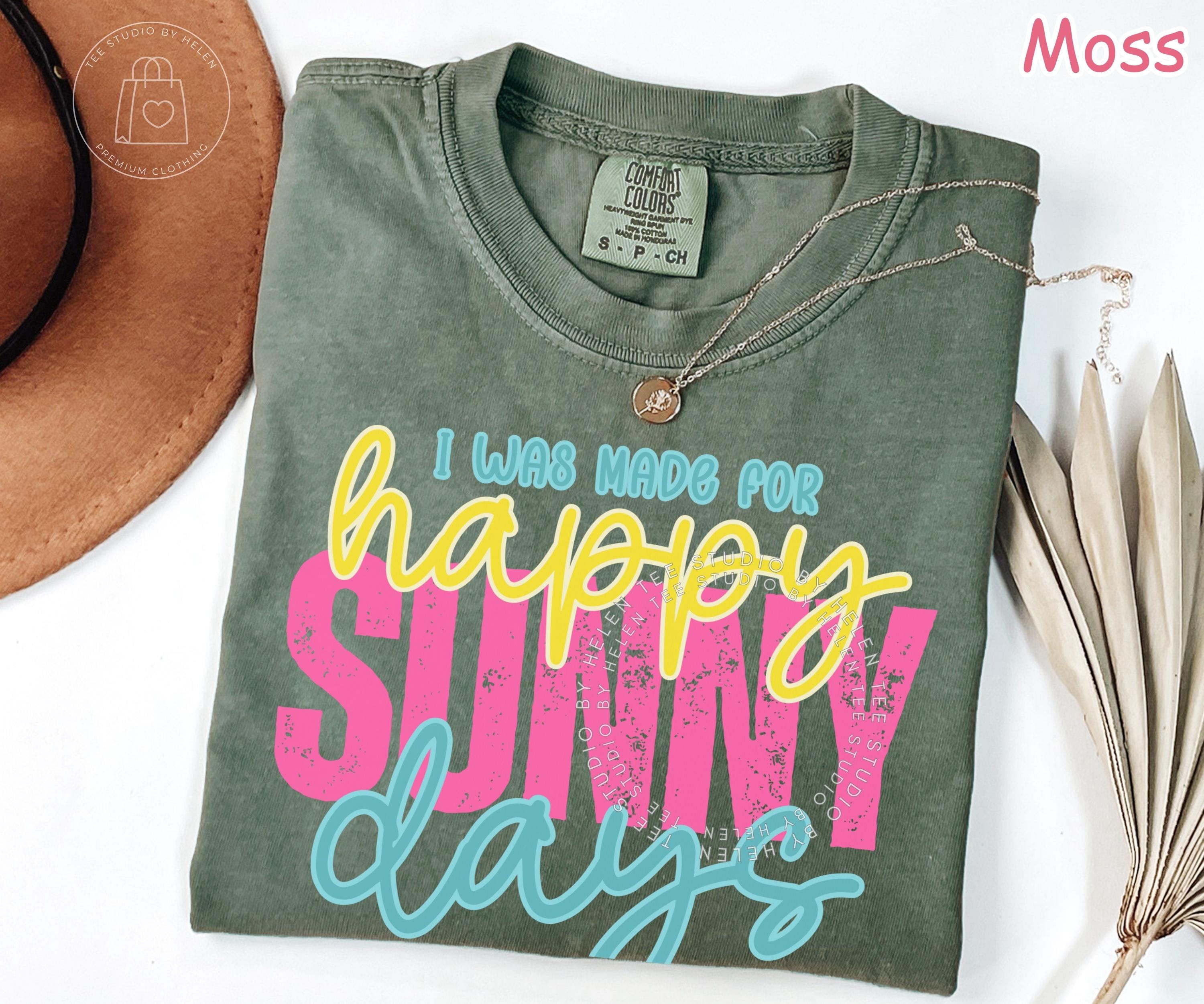 Comfort Colors® Happy Sunny Days Shirt, Retro Summer Shirt for Women, Beach Vacation Shirt, Trendy Spring Graphic Tee, Sunshine Shirt